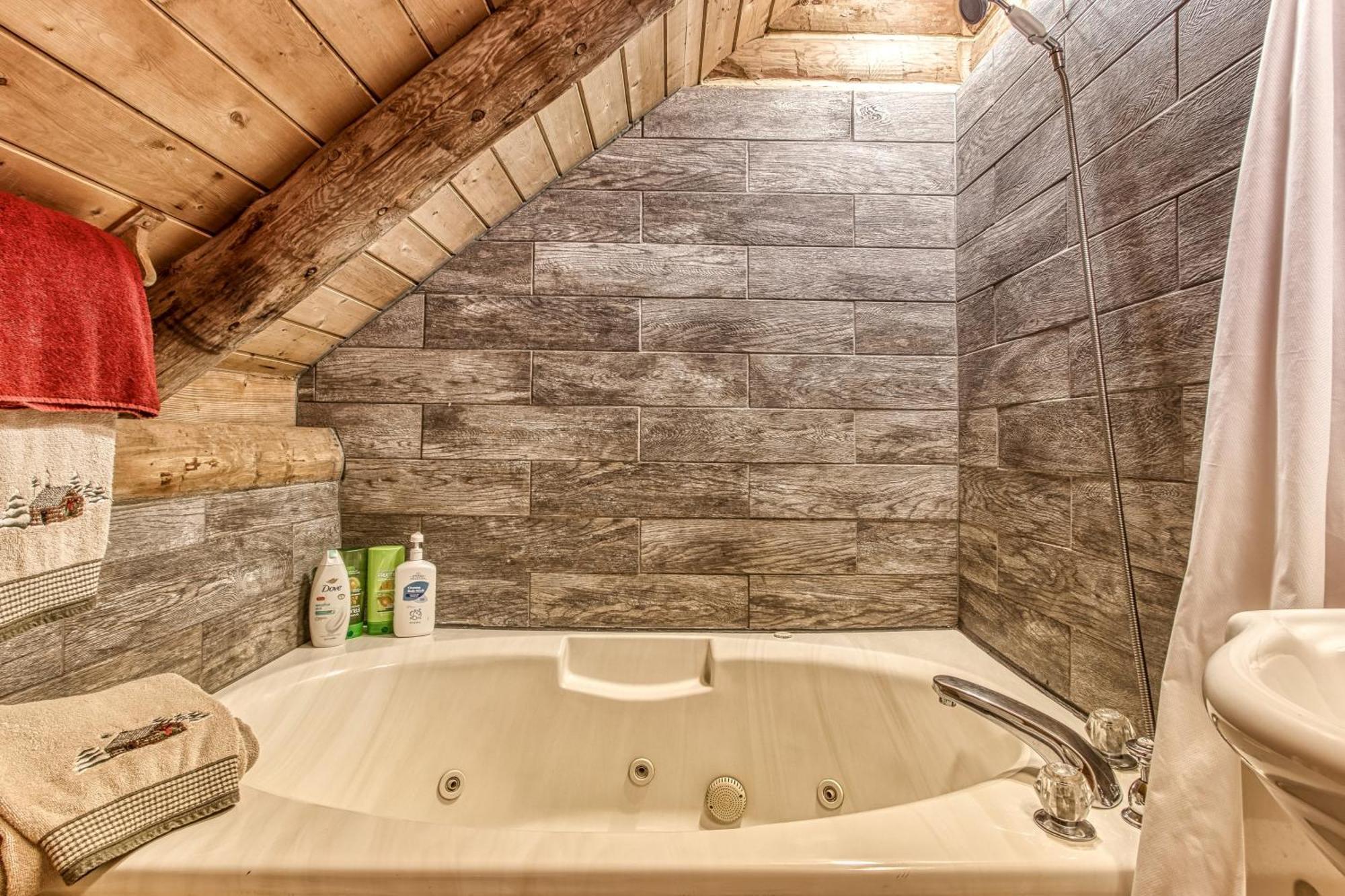 Very Private, Real Log Cabin With Hot Tub! Сев'єрвілл Екстер'єр фото