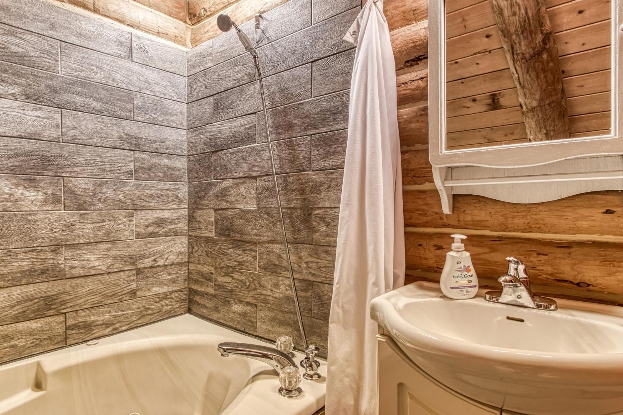 Very Private, Real Log Cabin With Hot Tub! Сев'єрвілл Екстер'єр фото